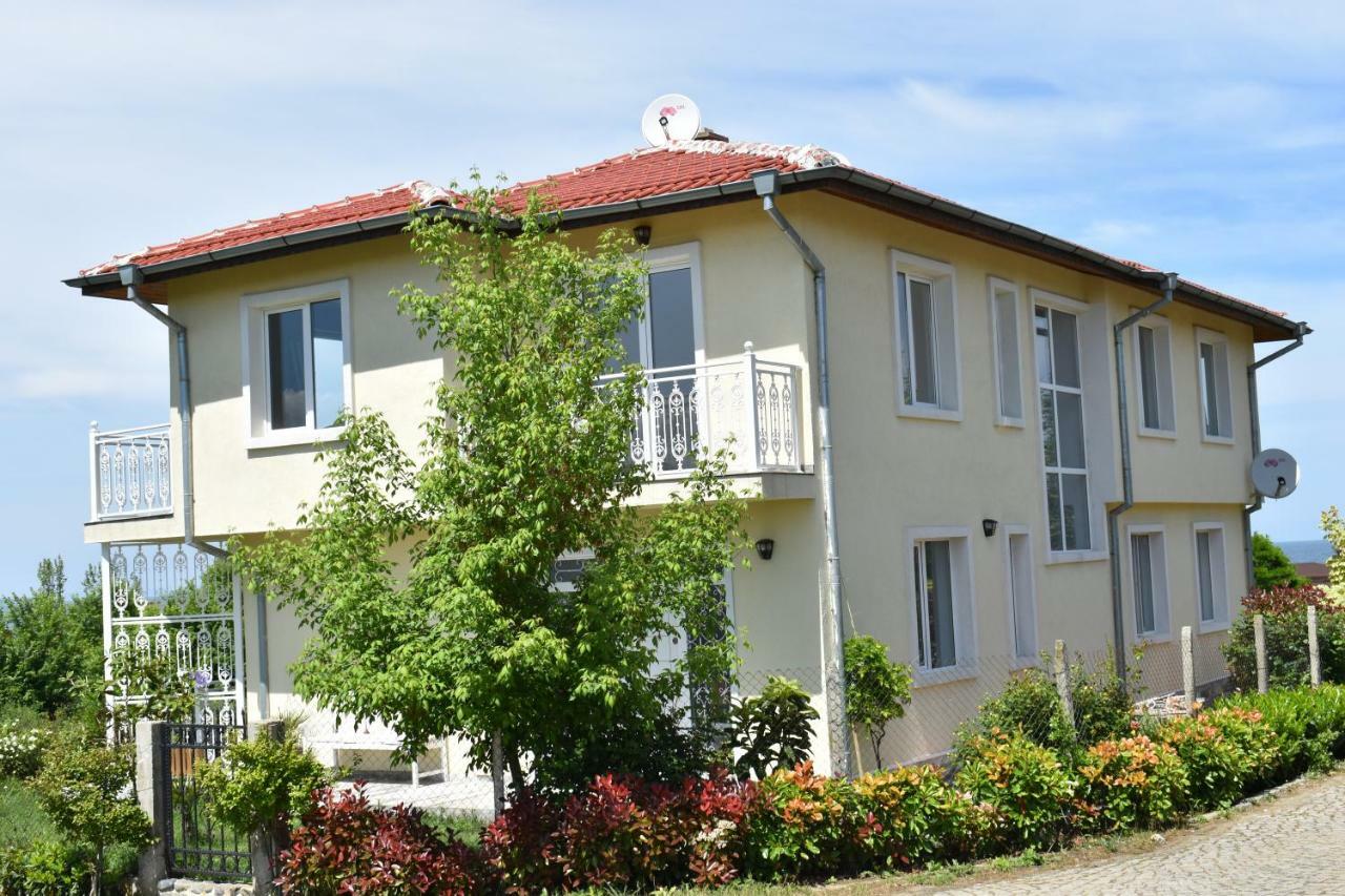 Синя Луна Hotel Lozeneț Exterior foto